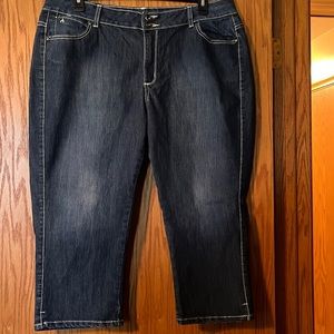 Aura by Wrangler Women Denim Capri Pants